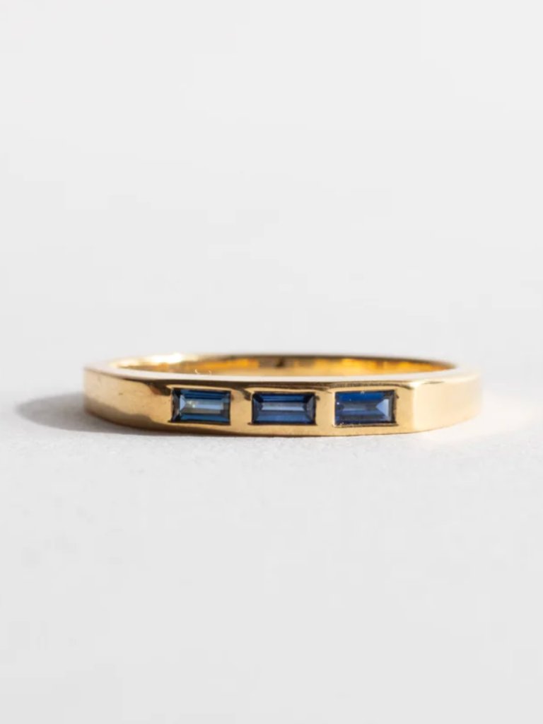 Ursa Major Stella Band 18k Gold Sapphire 1350$